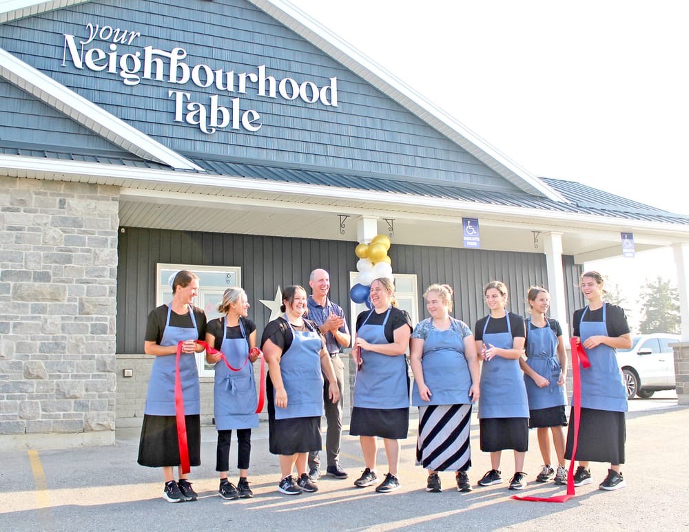Mapleton welcomes Your Neighbourhood Table restaurant post image