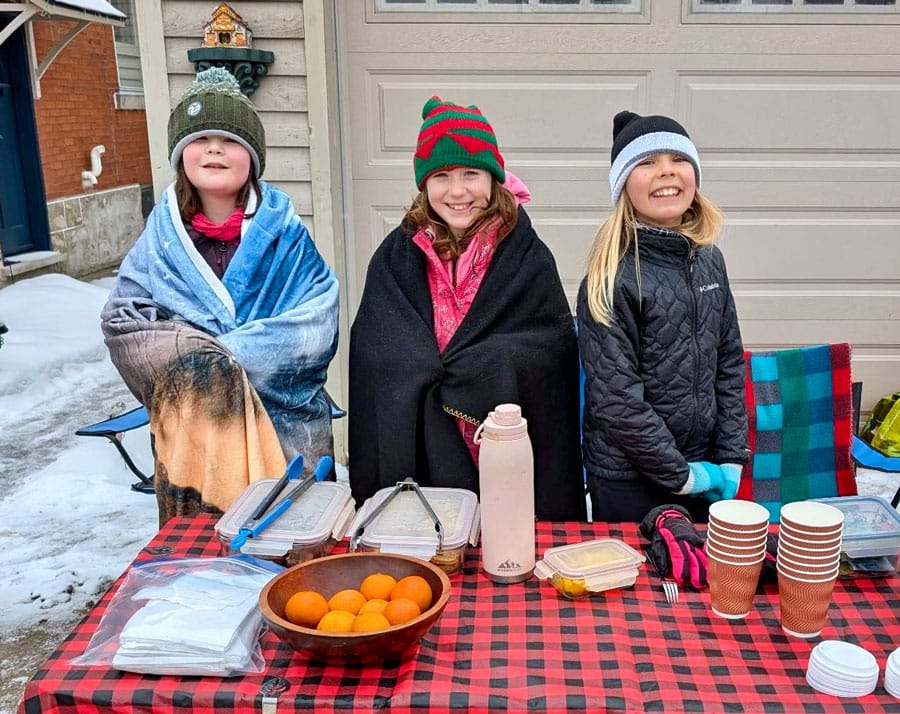 Friends raise money for Arthur Animal Rescue despite cold post image