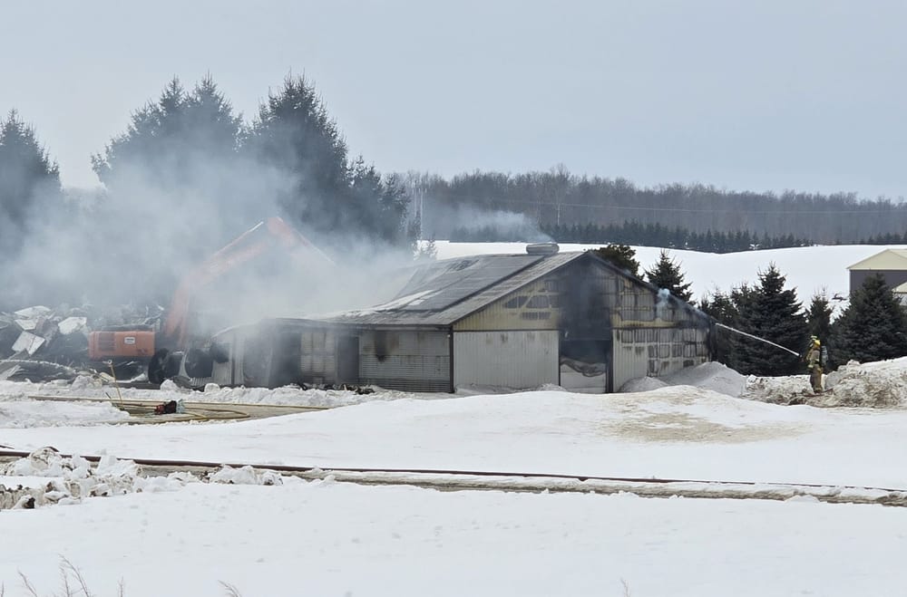 Mapleton chicken barn destroyed by fire post image