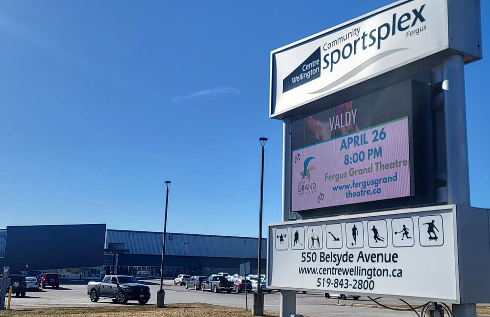 Police searching for suspect in bathroom 'voyeurism' incident involving child post image