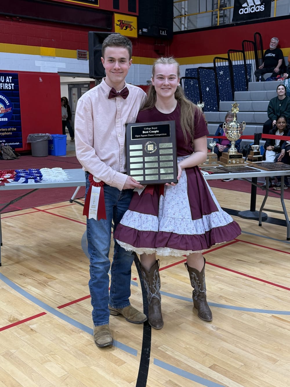 Wellington County 4-H square dance members win at College Royal post image