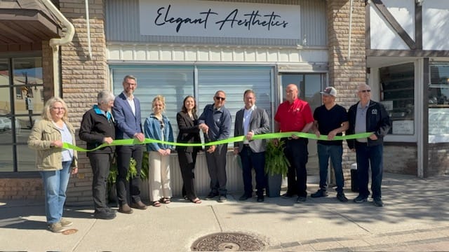 Minto businesses host ribbon cuttings post image