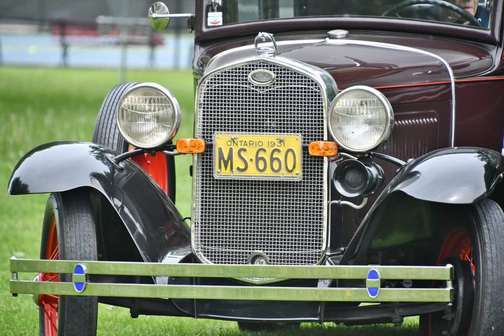 Flea market, Historic Automobile Society of Canada show came to Fergus post image