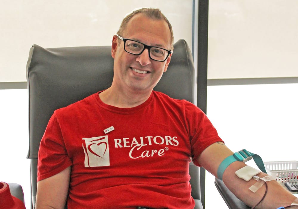 Rockwood man celebrates 100th blood donation post image