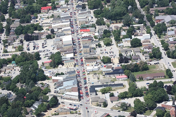 Mount Forest celebrates fireworks festival post image