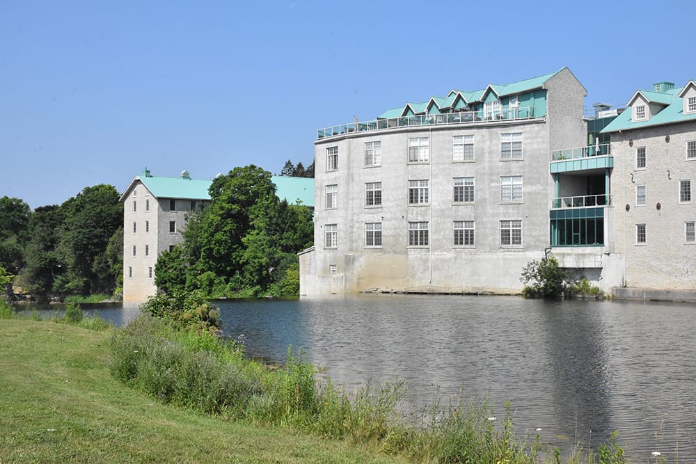 Oil spill confirmed in Grand River in Fergus post image