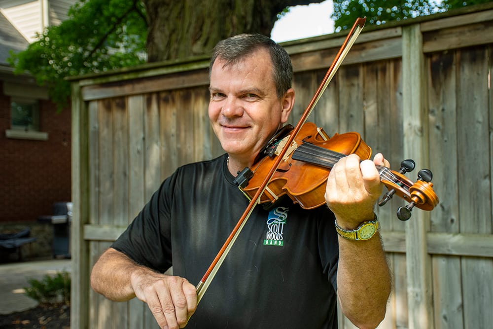 Fergus fiddler Scott Woods and band to tour Canada this fall post image