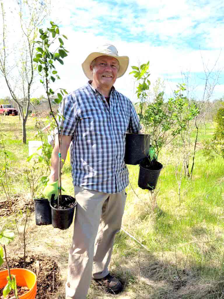 Guelph tree-planter wins horticulturalist award from Guelph Urban Forest Friends post image
