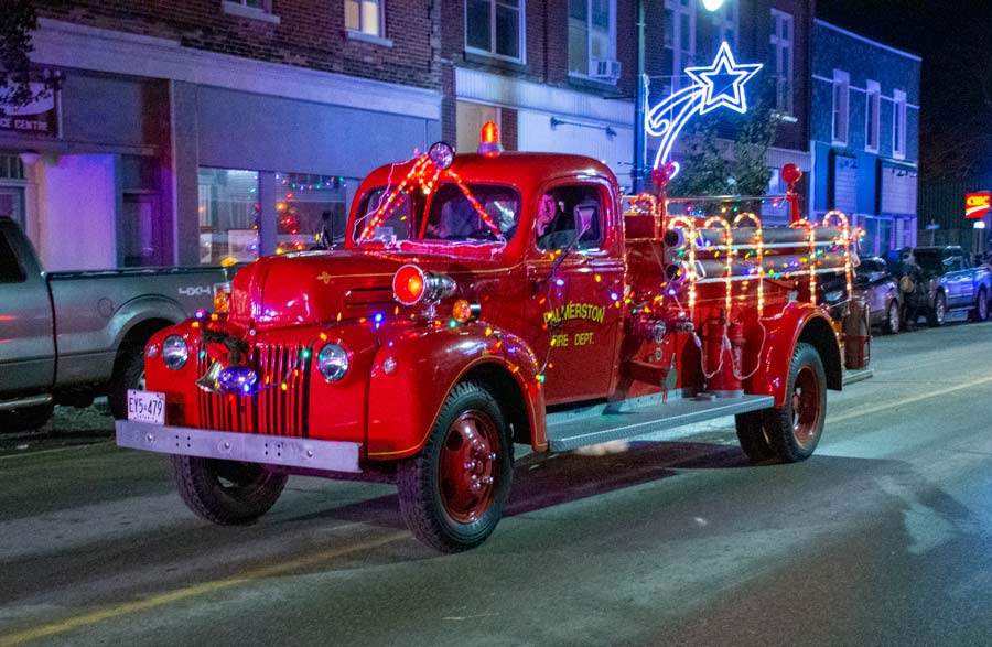 Annual Santa Claus parade returns to Palmerston post image