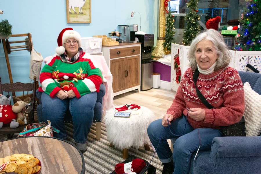 Downtown Fergus hosts annual festive Sip n’ Shop Dec. 12 post image