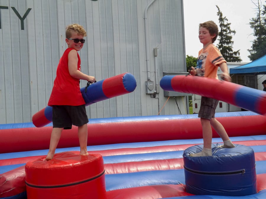 Mapleton parties on Canada Day