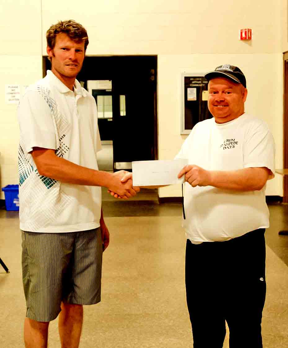 Culp makes donation to Arthur Minor Hockey Association