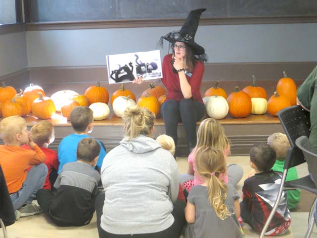 Harriston Horticultural Society and library hosted pumpkin decorating