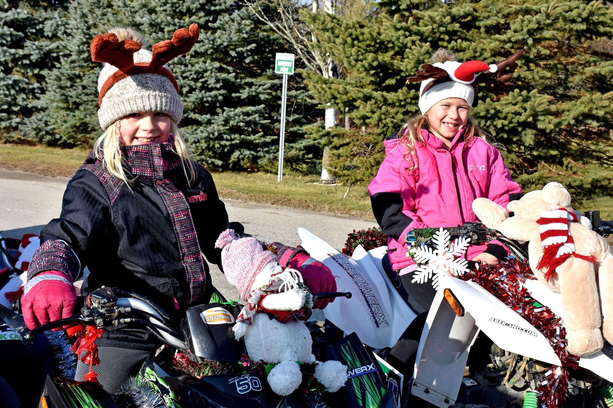 Puslinch Santa Claus parade rolled through Aberfoyle