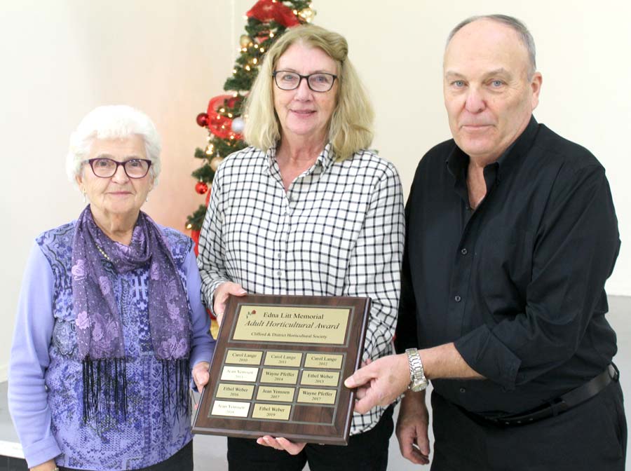 Horticulture award presented