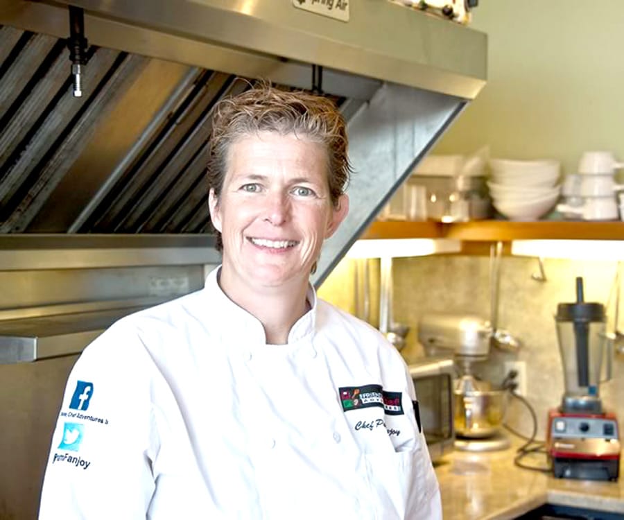 Local chef takes culinary therapy sessions online