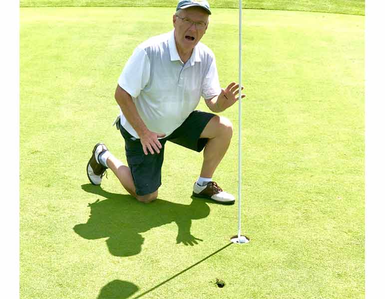 Minto man scores ace at Kitchener golf course
