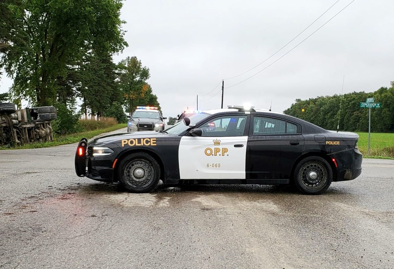 Truck driver dies after being ejected from vehicle in Mapleton crash