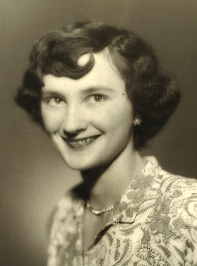 MURRAY, Eileen (nee Mulhall)