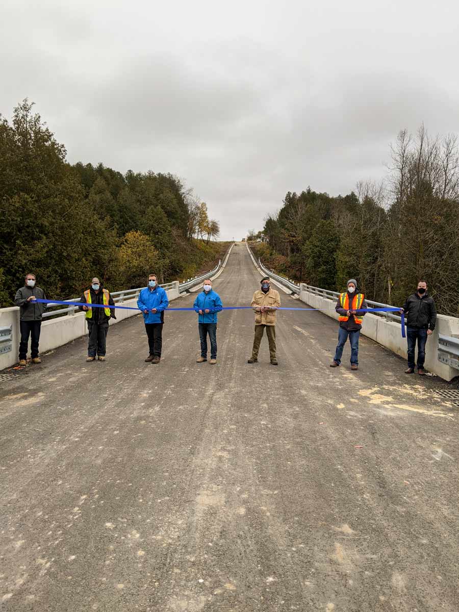 New bridge opens on 3rd line in Centre Wellington