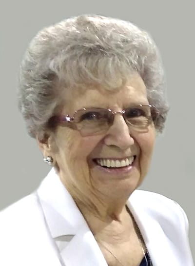 MACDONALD, Evelyn “June” (nee Wooddisse)