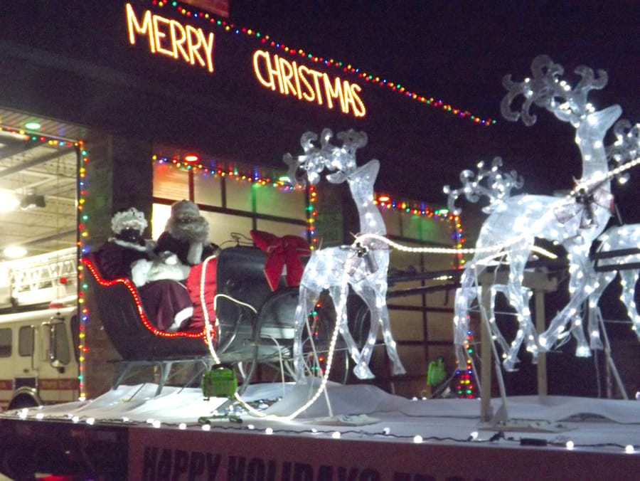 Santa Cruise brings Christmas magic to the streets in Town of Minto