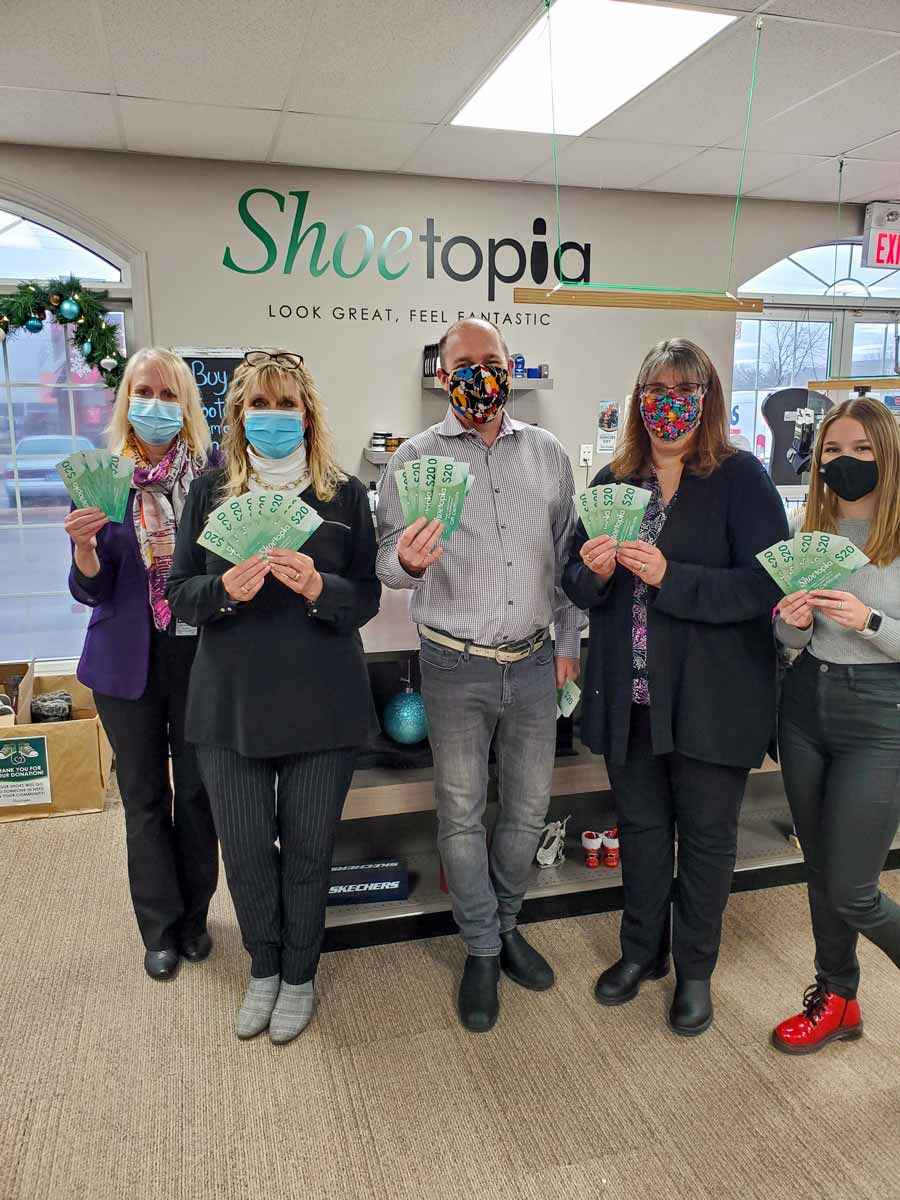 Local business offers gifts to health care workers at Groves Hospital