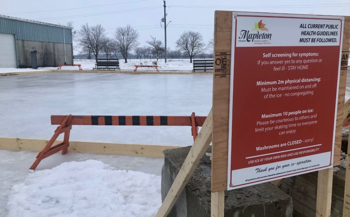 Outdoor skating rink opens in Drayton