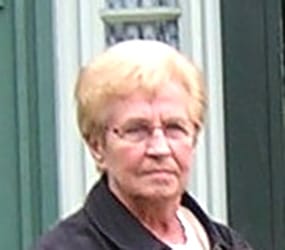 HENRY, Joyce (nee Mitchell)