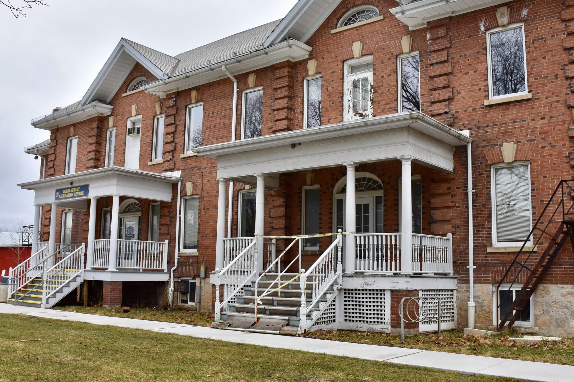 County proposes purchase of Guelph building for transitional shelter housing