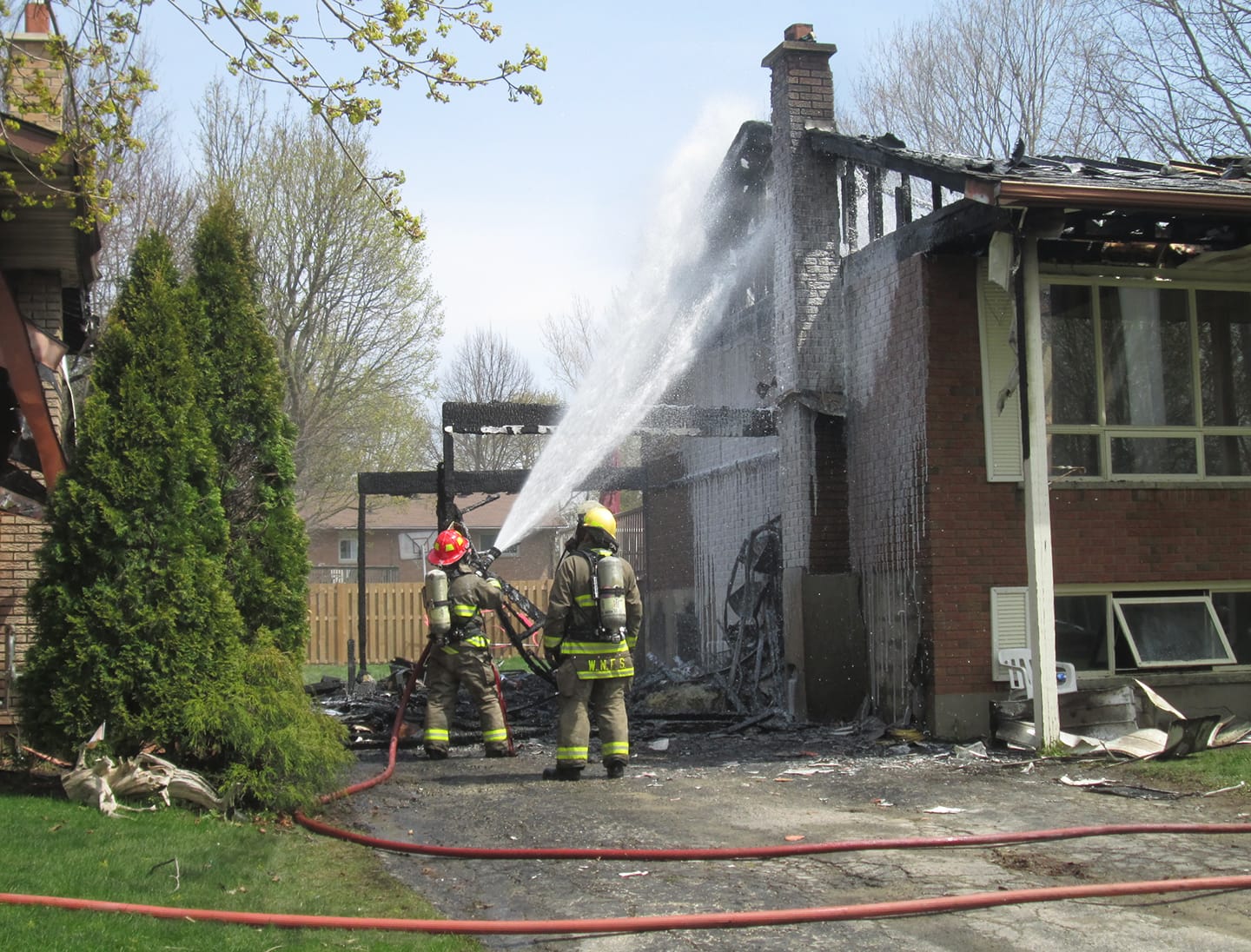 Mount Forest fire destroys garage, damages two homes