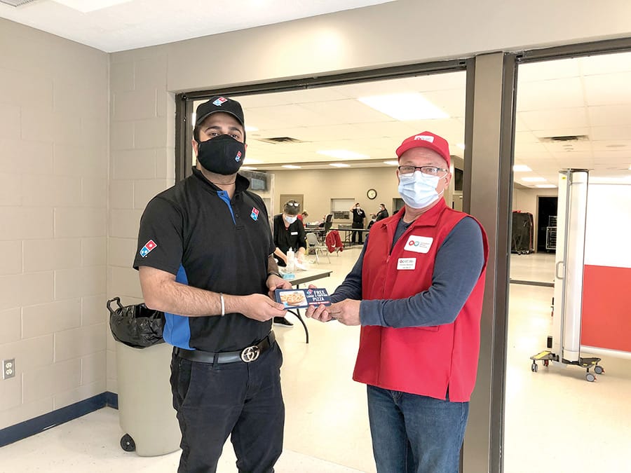 Dominos provides pizza treat for blood donors