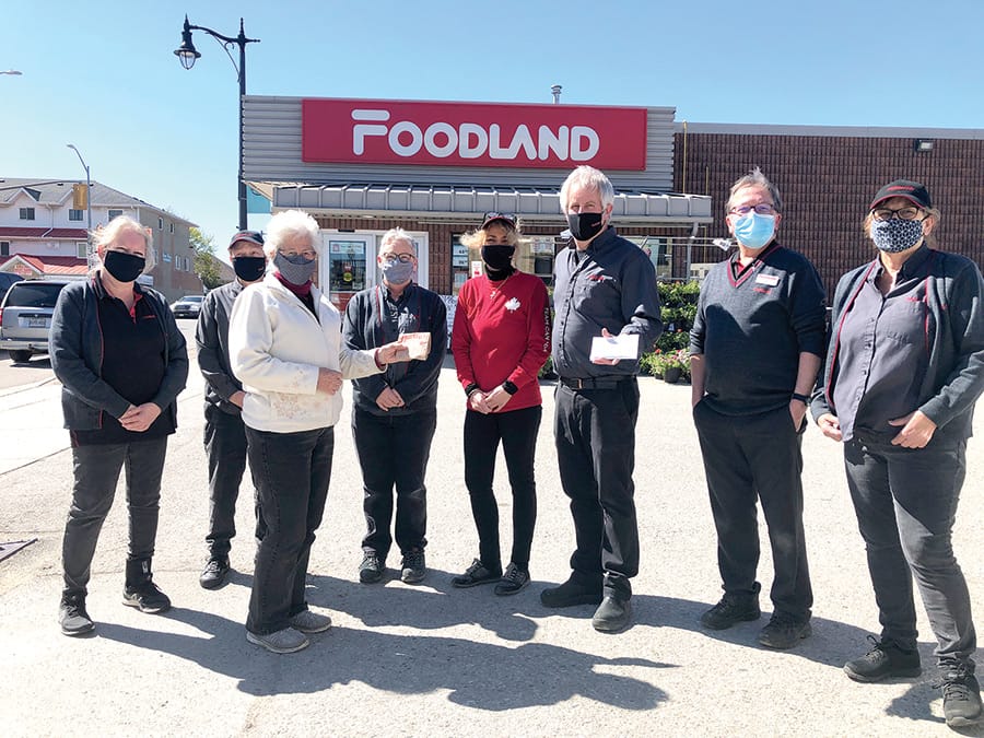 Carry On WI, historical society  recognize essential workers  at Minto Foodland stores