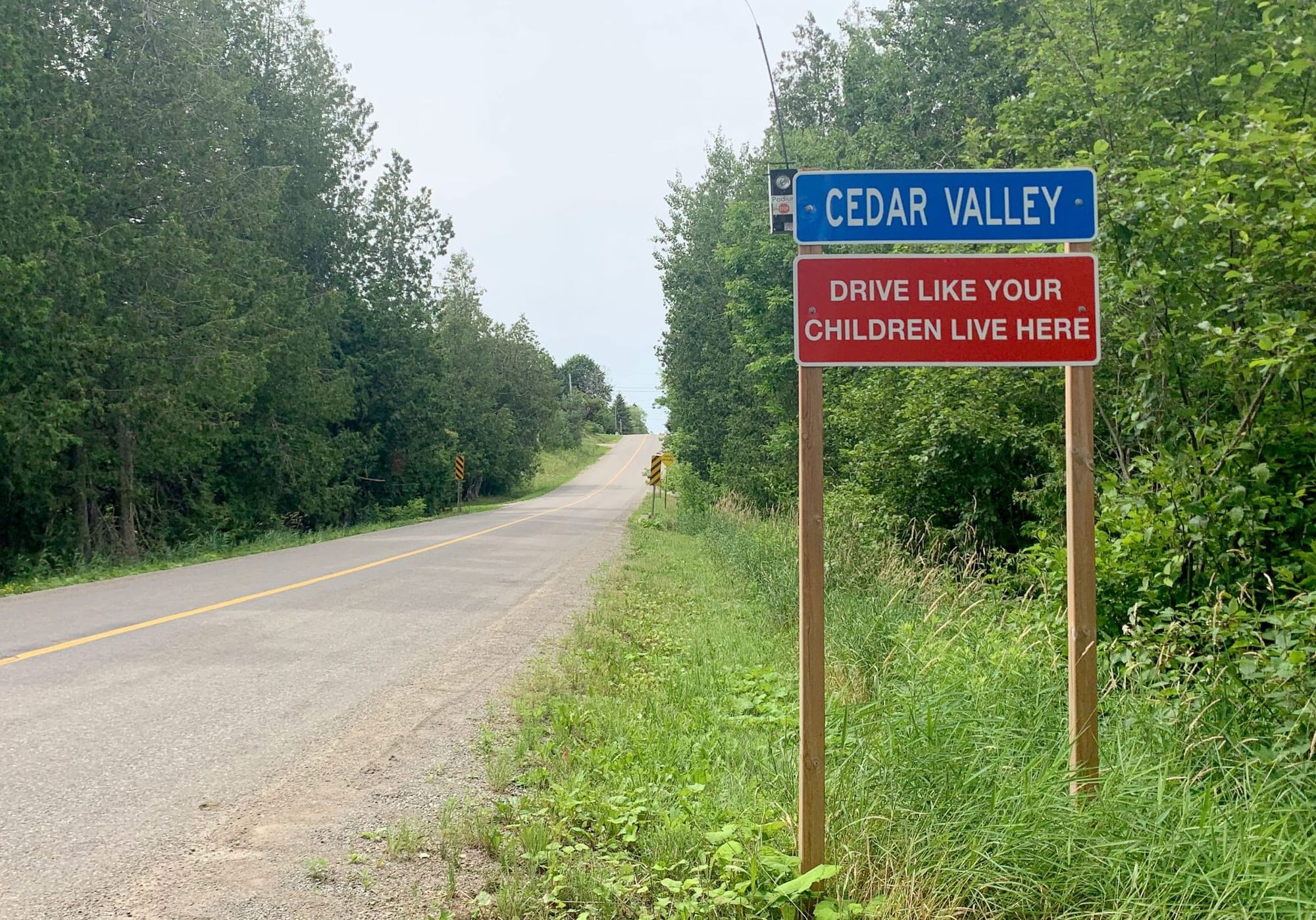 Residents again raise concerns about speeding, traffic in Cedar Valley