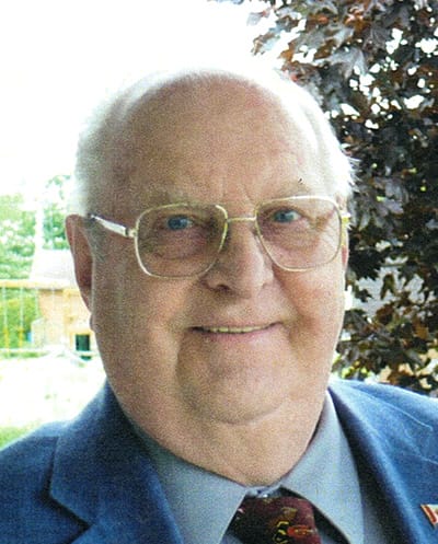 HILLS, Beverly Earle “Bev”