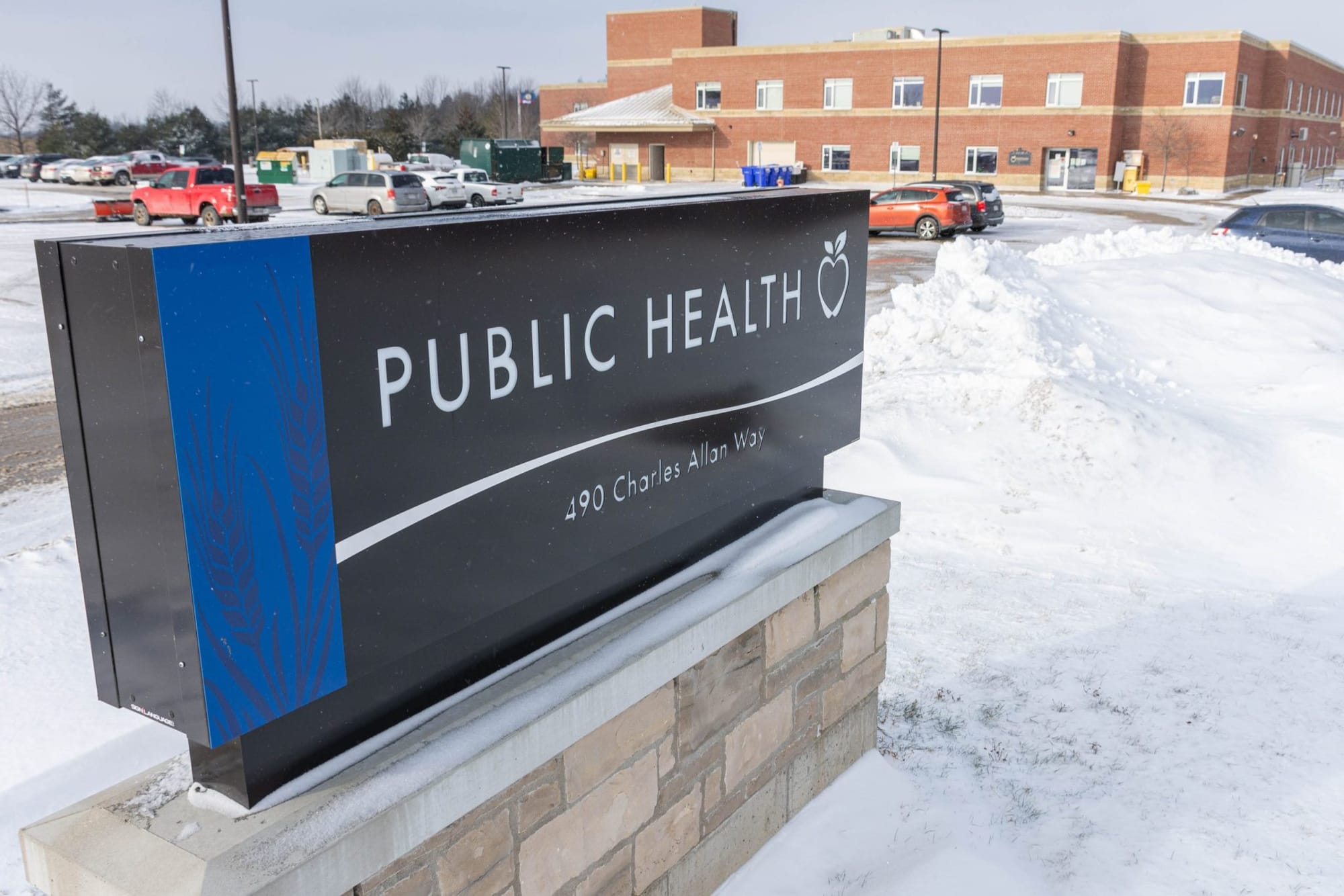 COVID-19 cases, hospitalizations down in WDGPH region