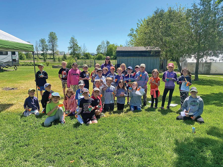 West Luther 4-H Cloverbuds learn about plants