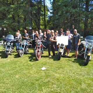 Club makes donation to Mount Forest Cancer Patient Services Committee