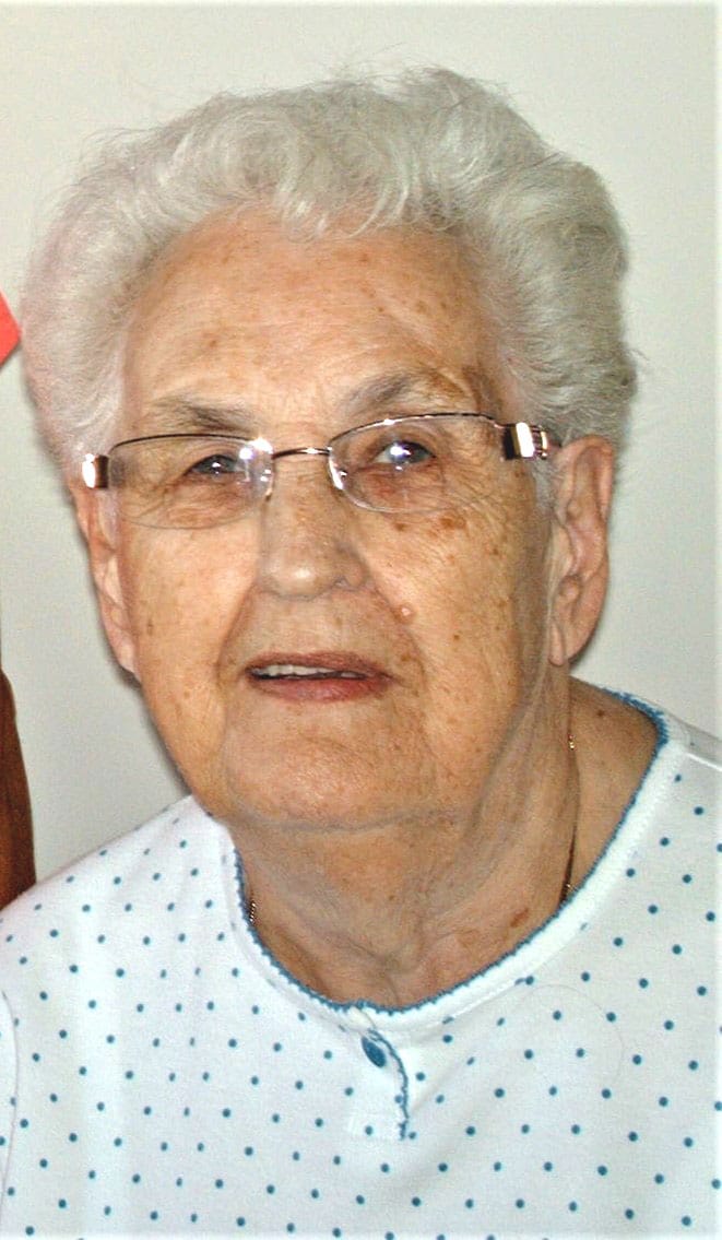 McBRATNEY Gwendolyn Mabel (McCauley)