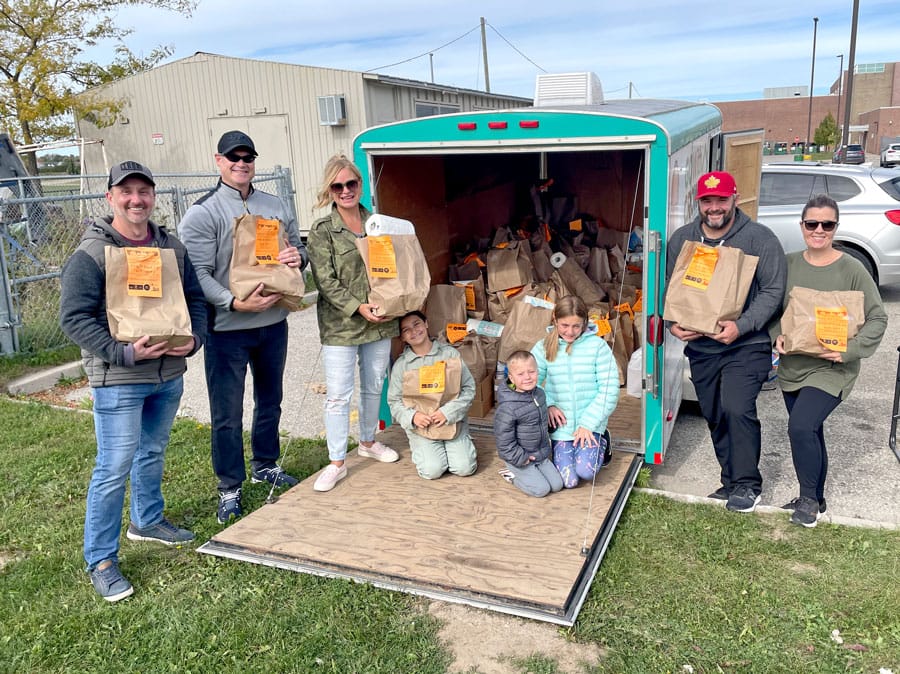 Community food drive supports Centre Wellington Food Bank and Free Little Pantry