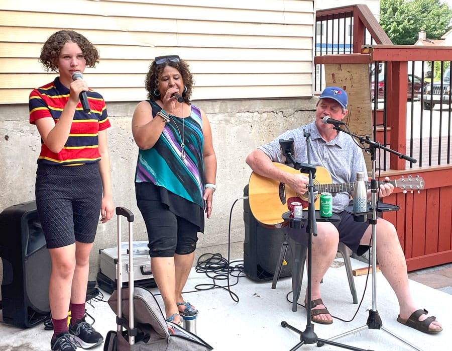 MooreBand begins concert series with Harriston show