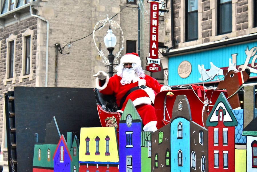Fergus Santa Claus Parade a hit