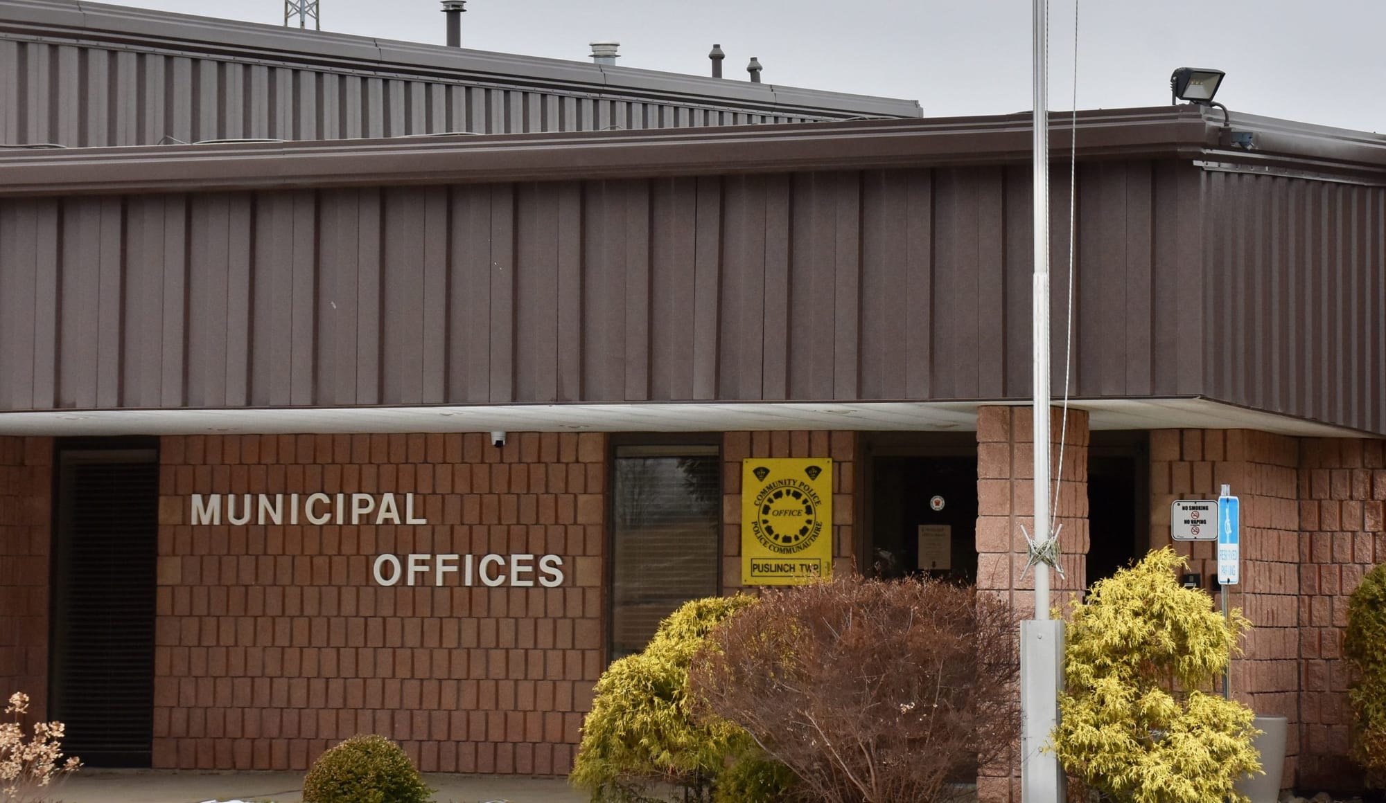 Puslinch council turns down cell tower application