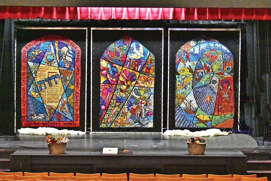 Knitting event at Fergus Grand Theatre welcomed artist Kirk Dunn