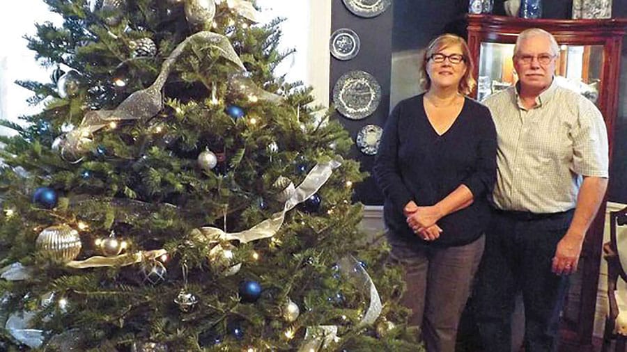 ‘Think Minto First’ gift cards provided to those in need through donations from community Christmas Dinner