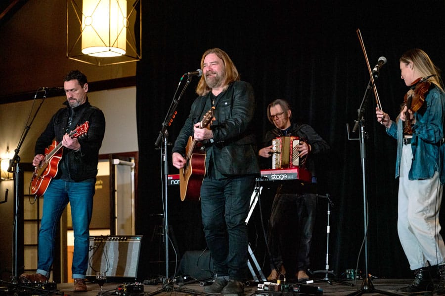 Alan Doyle concert raises $45,000 for the Grove