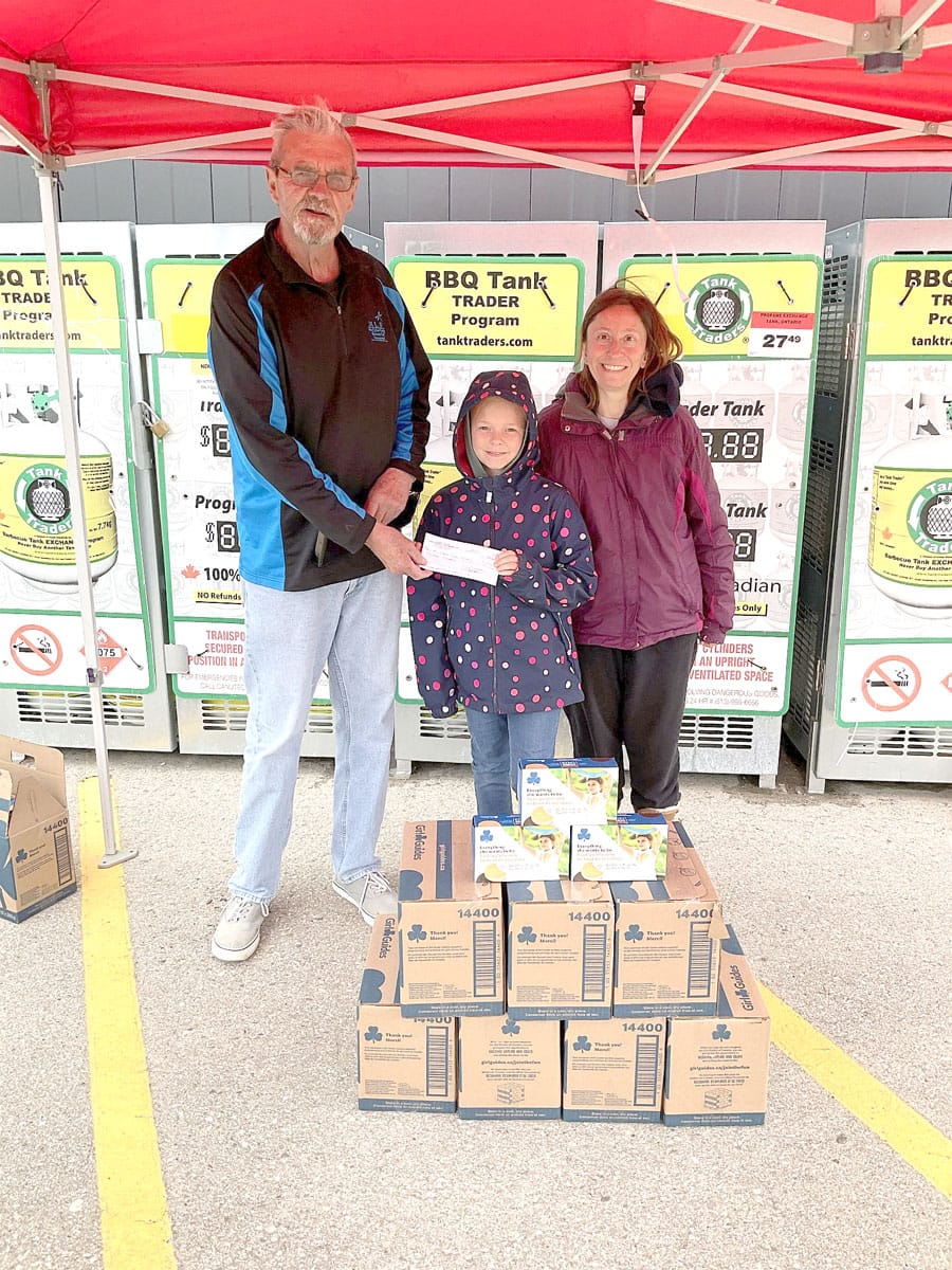 Mount Forest Legion donates to Girl Guides
