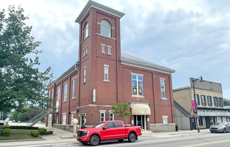 Symposium in Minto open to performing arts community