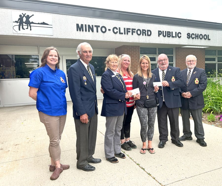 Harriston and Palmerston legions donate to school lunch program