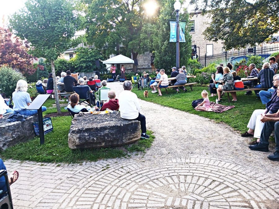 Free evening of music in Templin Gardens every Wednesday